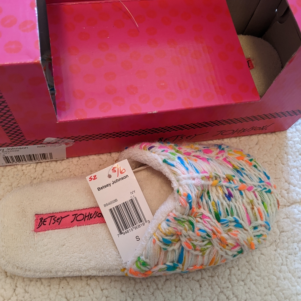 Betsey Johnson Slippers - Picture 6 of 6